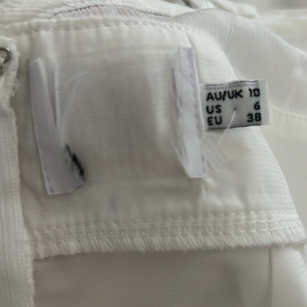 Princess Polly Theodora Romper White, US 6 - Picture 6 of 6
